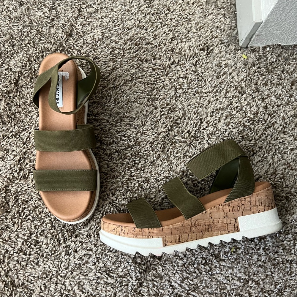 steve madden green strappy sandals